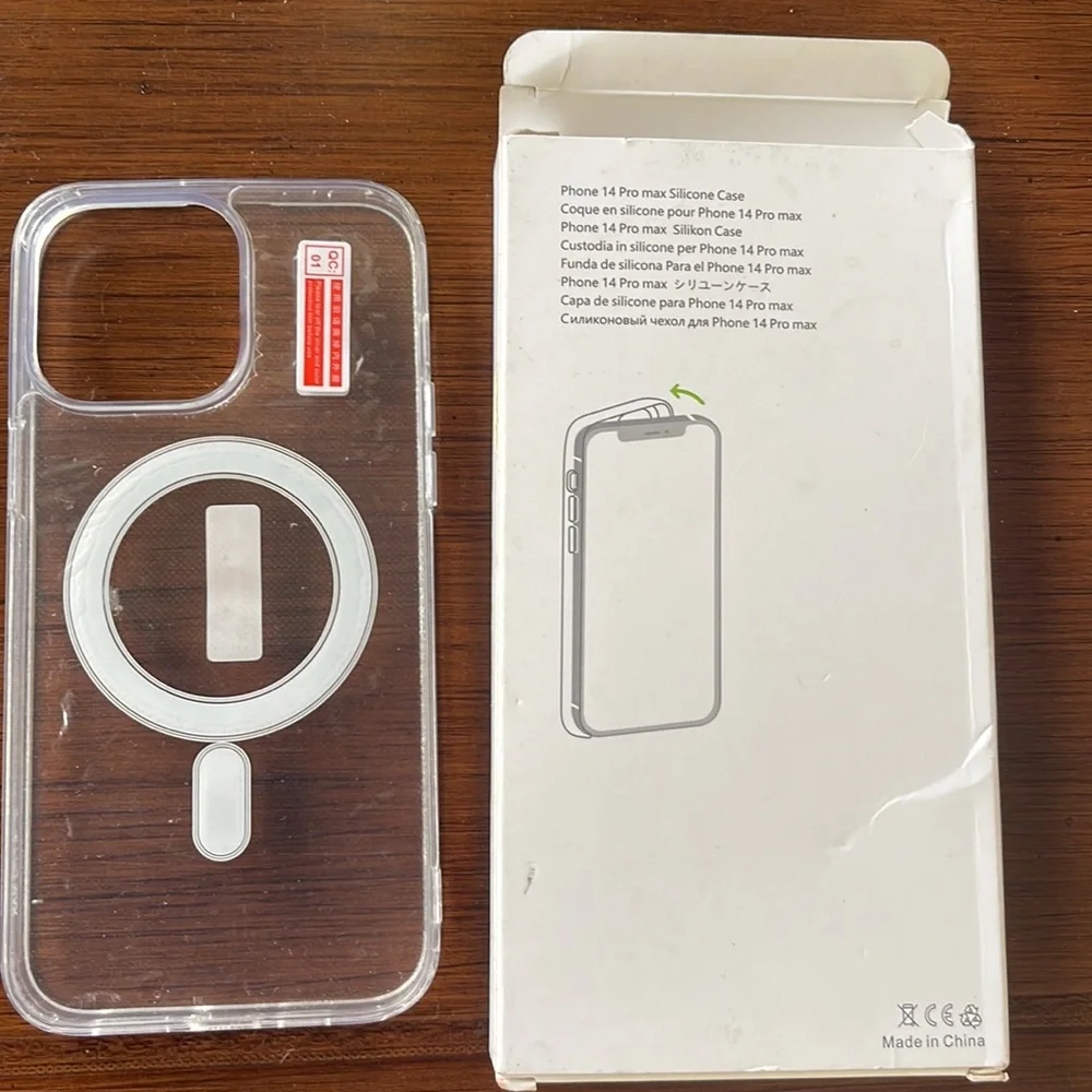 Apple 14 Pro Max Silicone phone cover